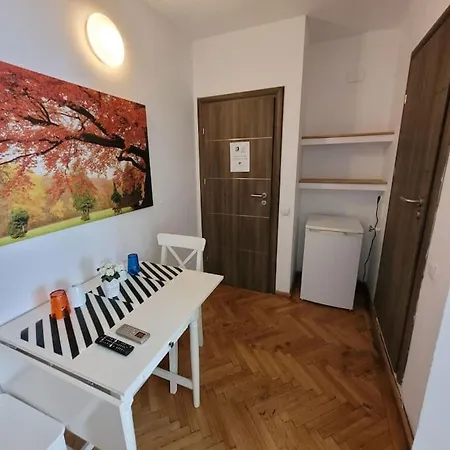 Anastasia Balcescu 2 Self Check Code In From 2pm Only Microwave *