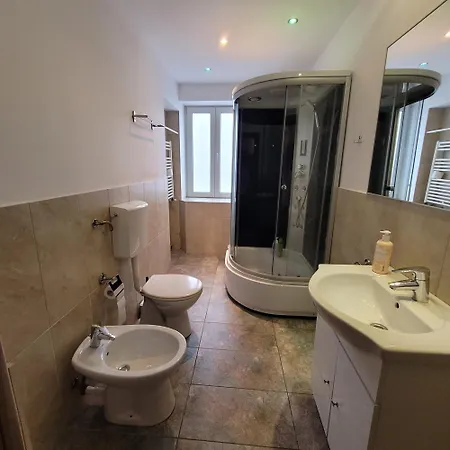 Anastasia Balcescu 2 Self Check Code In From 2pm Only Microwave *